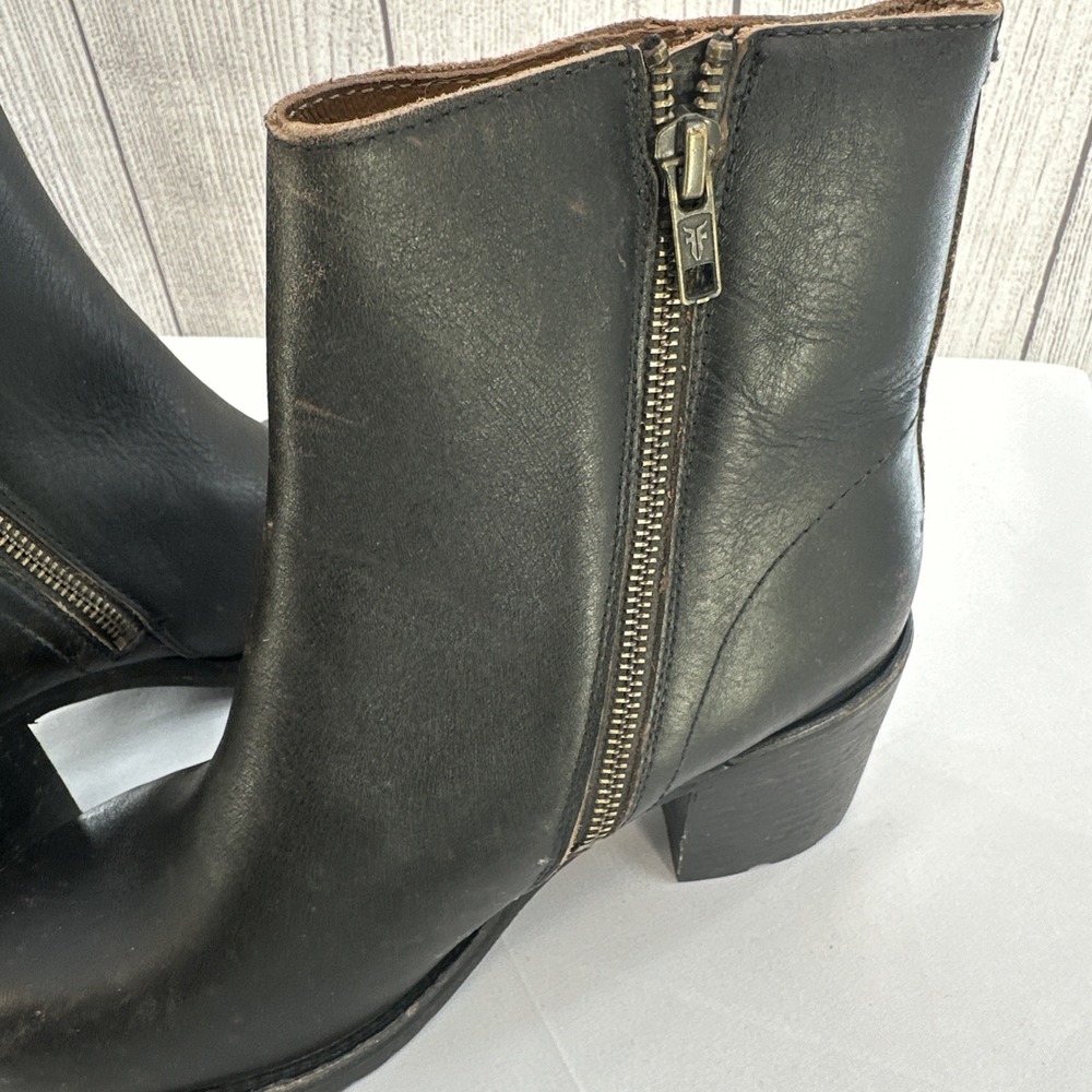 Frye Karen Booties Womens 9.5 Black Leather Intentionally Distressed Boot - Picture 10 of 13